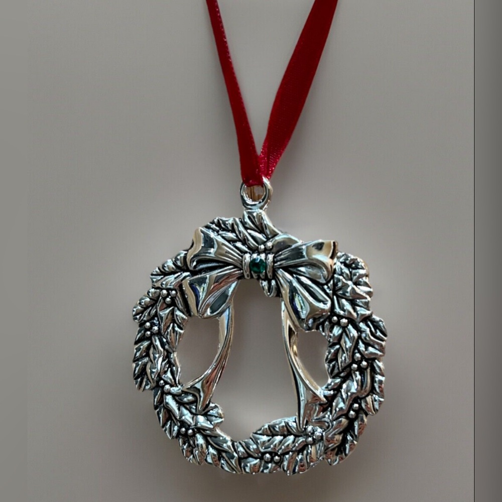 Regent Square Wreath Silver Plated Swarovski Crystals Christmas Ornament in Box